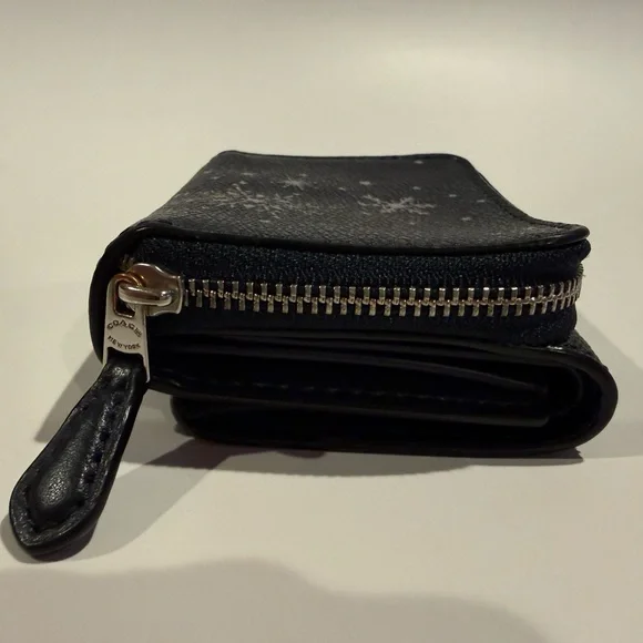 Coach Small Trifold Wallet In Signature Canvas With Snowflake Print - Picture 5 of 9